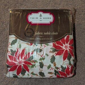 NEW Trim A Home Oblong 60"x102" Poinsettia Print Fabric Tablecloth Christmas NWT